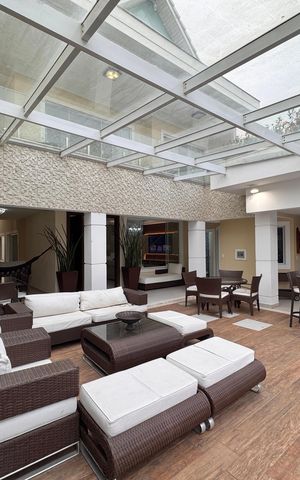 Casa de condomínio para alugar com 382m², 6 quartos e 3 vagas Casa de condomínio para alugar com 382m², 6 quartos e 3 vagasÁrea externa