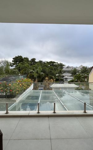 Casa de condomínio para alugar com 382m², 6 quartos e 3 vagas Casa de condomínio para alugar com 382m², 6 quartos e 3 vagasSuíte 2 - Varanda