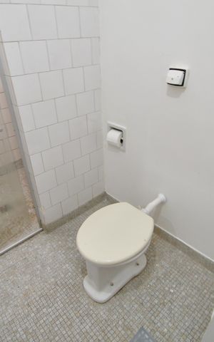 Apartamento à venda com 77m², 1 quarto e sem vagaBanheiro