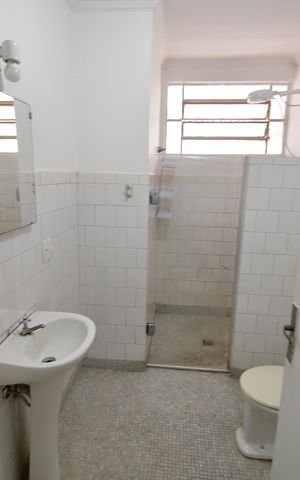 Apartamento à venda com 77m², 1 quarto e sem vagaBanheiro