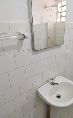 Apartamento à venda com 77m², 1 quarto e sem vagaBanheiro