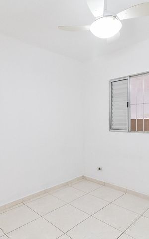 Casa à venda com 259m², 5 quartos e 2 vagas Casa à venda com 259m², 5 quartos e 2 vagasQuarto 2