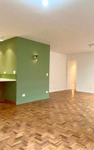 Apartamento à venda com 147m², 3 quartos e 1 vaga Apartamento à venda com 147m², 3 quartos e 1 vagaSala