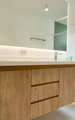 Apartamento à venda com 147m², 3 quartos e 1 vaga Apartamento à venda com 147m², 3 quartos e 1 vagaBanheiro da Suíte