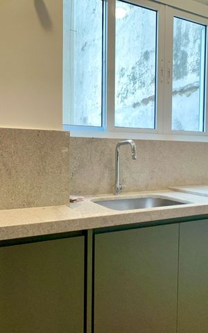 Apartamento à venda com 147m², 3 quartos e 1 vaga Apartamento à venda com 147m², 3 quartos e 1 vagaÁrea de Serviço