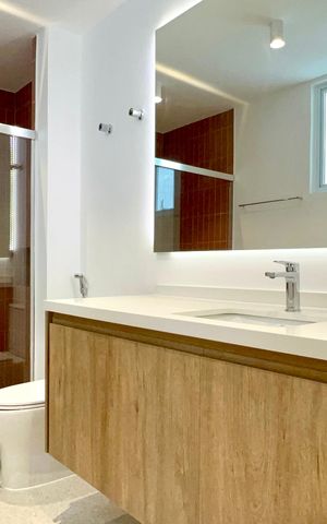 Apartamento à venda com 147m², 3 quartos e 1 vaga Apartamento à venda com 147m², 3 quartos e 1 vagaBanheiro