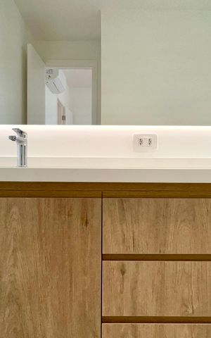 Apartamento à venda com 147m², 3 quartos e 1 vaga Apartamento à venda com 147m², 3 quartos e 1 vagaBanheiro da Suíte