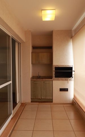 Apartamento para alugar com 128m², 3 quartos e 2 vagasVaranda 