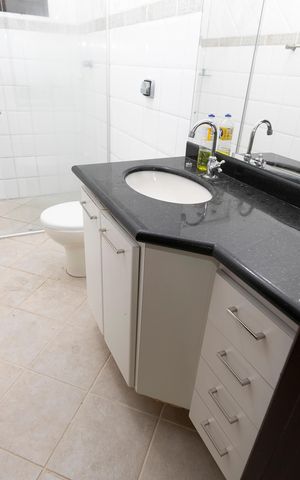 Casa de condomínio para alugar com 140m², 3 quartos e 4 vagasBANHEIRO SOCIAL