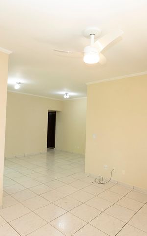 Casa de condomínio para alugar com 140m², 3 quartos e 4 vagasSALA