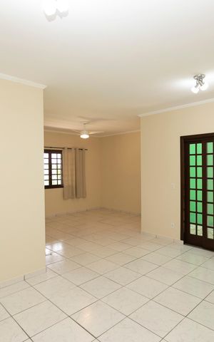 Casa de condomínio para alugar com 140m², 3 quartos e 4 vagasSALA DE JANTAR