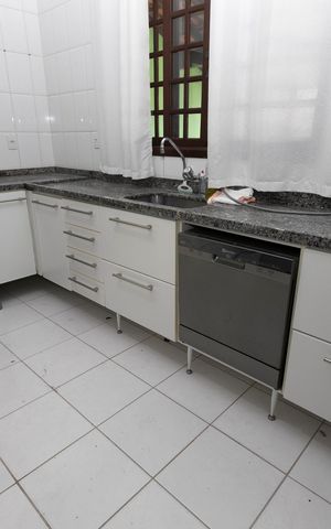 Casa de condomínio para alugar com 140m², 3 quartos e 4 vagasCOZINHA