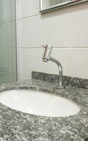 Apartamento para alugar com 75m², 2 quartos e 1 vagaQuarto Suíte 1 - Banheiro