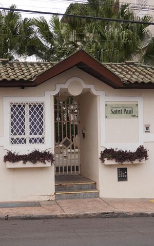Apartamento para alugar com 75m², 2 quartos e 1 vagaFachada e portaria