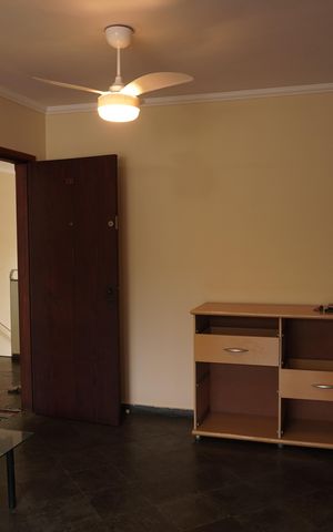 Apartamento para alugar com 75m², 2 quartos e 1 vagaSala
