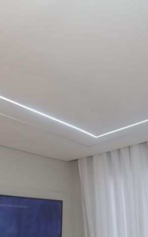 Apartamento para alugar com 48m², 2 quartos e sem vaga Apartamento para alugar com 48m², 2 quartos e sem vagaDetalhe do teto da sala