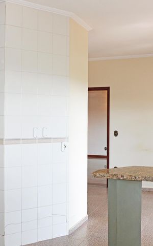Casa de condomínio para alugar com 920m², 3 quartos e 4 vagasCozinha