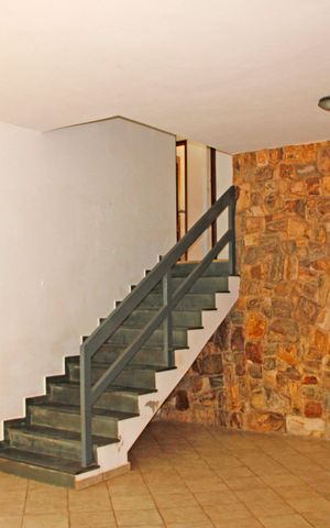 Casa de condomínio para alugar com 920m², 3 quartos e 4 vagasGaragem
