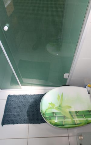 Apartamento à venda com 81m², 3 quartos e 2 vagasBanheiro