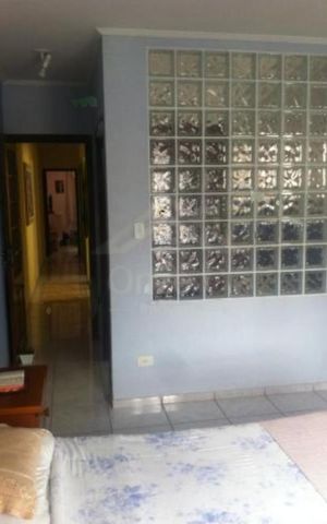 Casa à venda com 185m², 3 quartos e 5 vagas