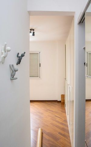 Apartamento para alugar com 65m², 2 quartos e 1 vagaCloset