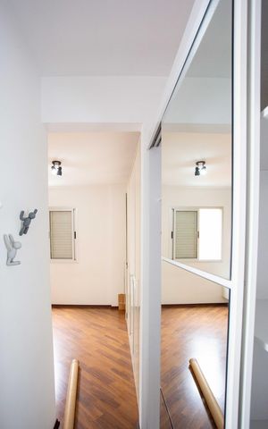 Apartamento para alugar com 65m², 2 quartos e 1 vagaCloset