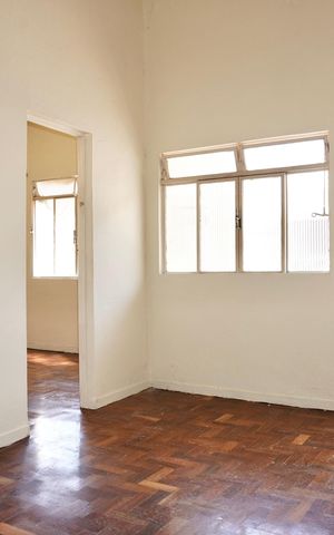 Casa para alugar com 50m², 3 quartos e sem vaga Casa para alugar com 50m², 3 quartos e sem vagaSala