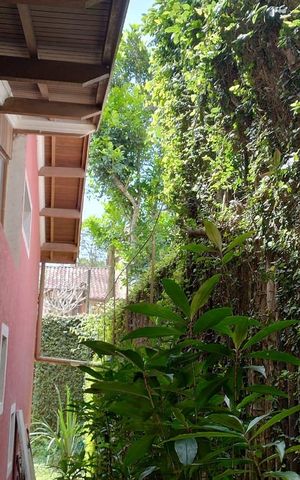 Casa de condomínio para alugar com 216m², 4 quartos e 4 vagas Casa de condomínio para alugar com 216m², 4 quartos e 4 vagasÁrea externa