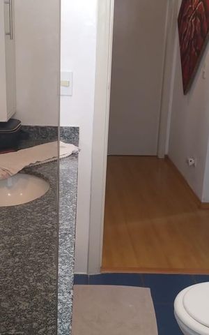 Casa de condomínio para alugar com 216m², 4 quartos e 4 vagas Casa de condomínio para alugar com 216m², 4 quartos e 4 vagasBanheiro 1