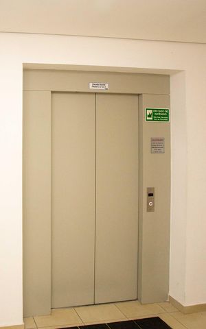 Apartamento à venda com 43m², 2 quartos e 1 vagaHall de entrada