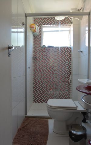 Casa de condomínio à venda com 120m², 3 quartos e 2 vagasBANHEIRO