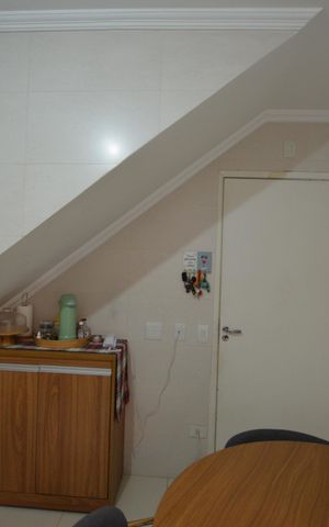 Casa de condomínio à venda com 120m², 3 quartos e 2 vagasCOZINHA