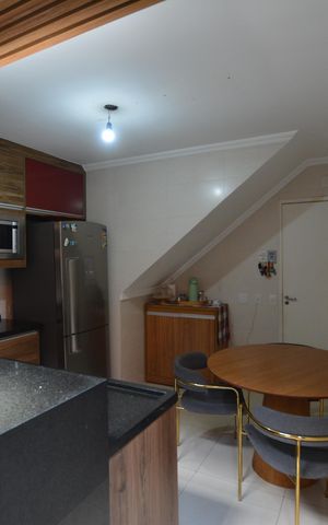 Casa de condomínio à venda com 120m², 3 quartos e 2 vagasCOZINHA