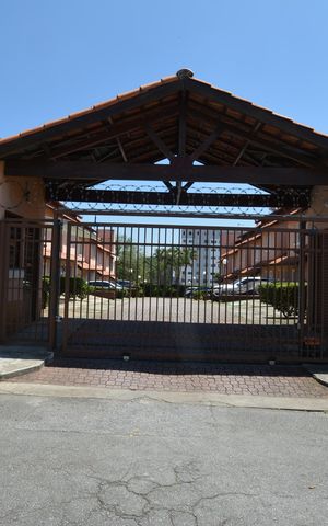 Casa de condomínio à venda com 120m², 3 quartos e 2 vagasFACHADA 