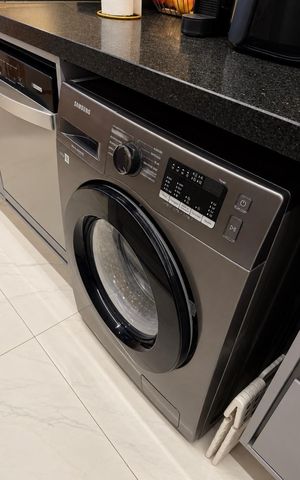 Apartamento à venda com 69m², 3 quartos e 1 vaga Apartamento à venda com 69m², 3 quartos e 1 vagaÁrea de serviço