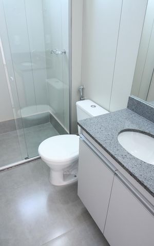 Apartamento para alugar com 52m², 2 quartos e 2 vagasBanheiro