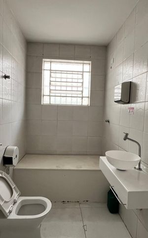 Casa para alugar com 186m², 5 quartos e 3 vagas