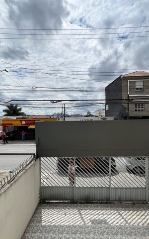 Casa para alugar com 186m², 5 quartos e 3 vagas