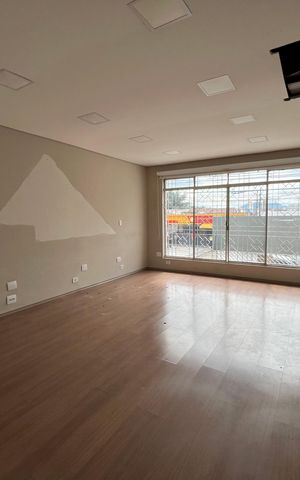 Casa para alugar com 186m², 5 quartos e 3 vagas