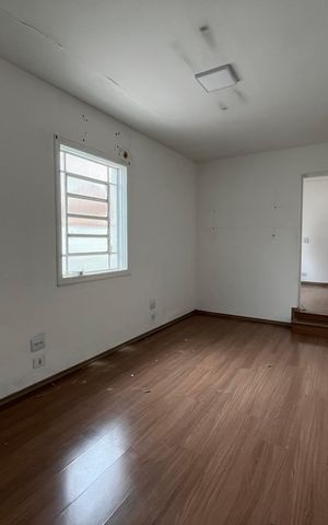 Casa para alugar com 186m², 5 quartos e 3 vagas