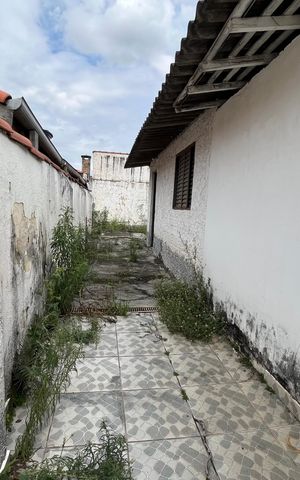 Casa para alugar com 186m², 5 quartos e 3 vagas