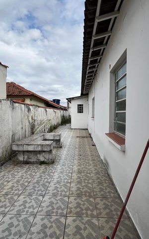 Casa para alugar com 186m², 5 quartos e 3 vagas