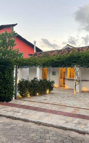 Casa para alugar com 220m², 3 quartos e 2 vagas Casa para alugar com 220m², 3 quartos e 2 vagasFachada