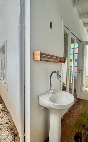 Casa para alugar com 220m², 3 quartos e 2 vagas Casa para alugar com 220m², 3 quartos e 2 vagasÁrea externa