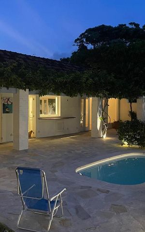 Casa para alugar com 220m², 3 quartos e 2 vagas Casa para alugar com 220m², 3 quartos e 2 vagasÁrea externa