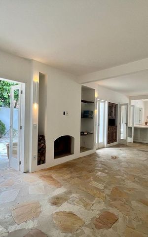 Casa para alugar com 220m², 3 quartos e 2 vagas Casa para alugar com 220m², 3 quartos e 2 vagasSala