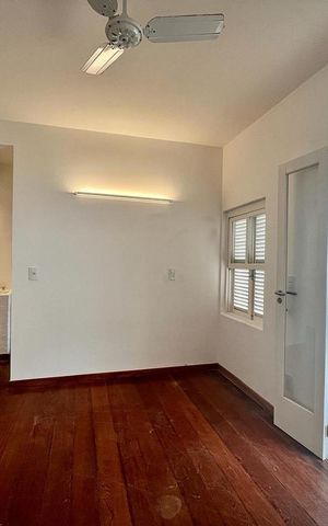 Casa para alugar com 220m², 3 quartos e 2 vagas Casa para alugar com 220m², 3 quartos e 2 vagasQuarto 1