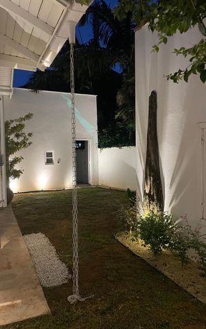 Casa para alugar com 220m², 3 quartos e 2 vagas Casa para alugar com 220m², 3 quartos e 2 vagasÁrea externa