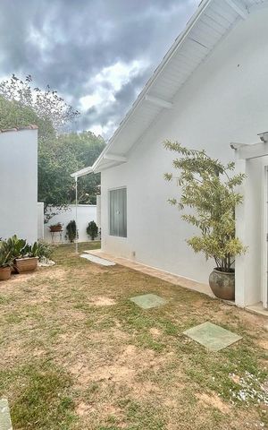 Casa para alugar com 220m², 3 quartos e 2 vagas Casa para alugar com 220m², 3 quartos e 2 vagasÁrea externa