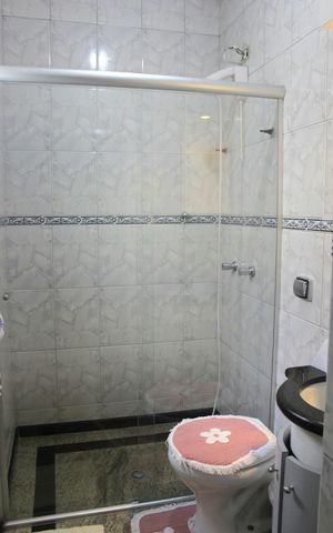 Casa para alugar com 250m², 5 quartos e 3 vagasBanheiro da Suíte 1